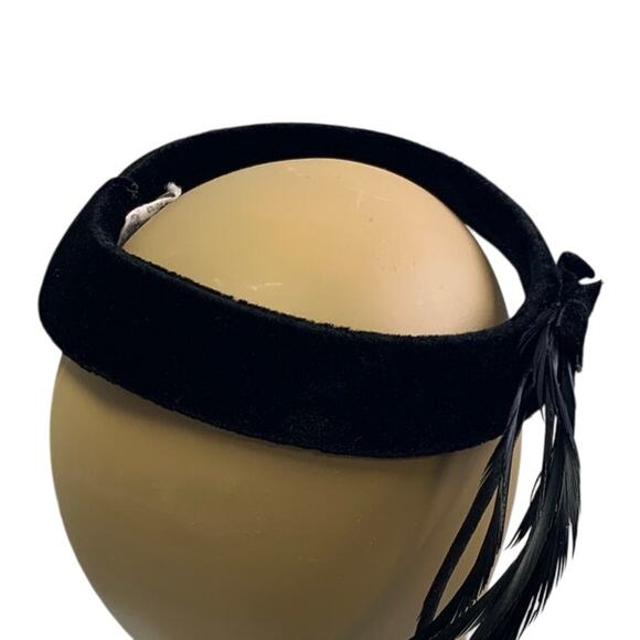 Vintage 1920s Velvet Ring w Black Feather Flapper Headgear Union Made Hat - Picture 3 of 5